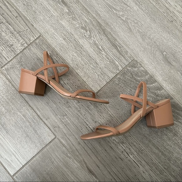 Steve Madden Inessa Dark Tan Heel Sandal - Picture 2 of 11